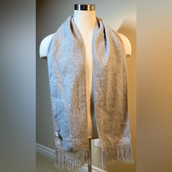 Genuine Alpaca Fur Scarf - OS - Picture 1 of 4